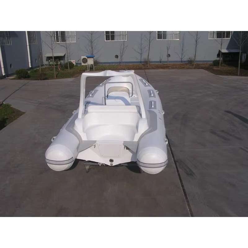 RIB520C 6-Person Center Consol - огляд і ціна Outdoor Sports Center