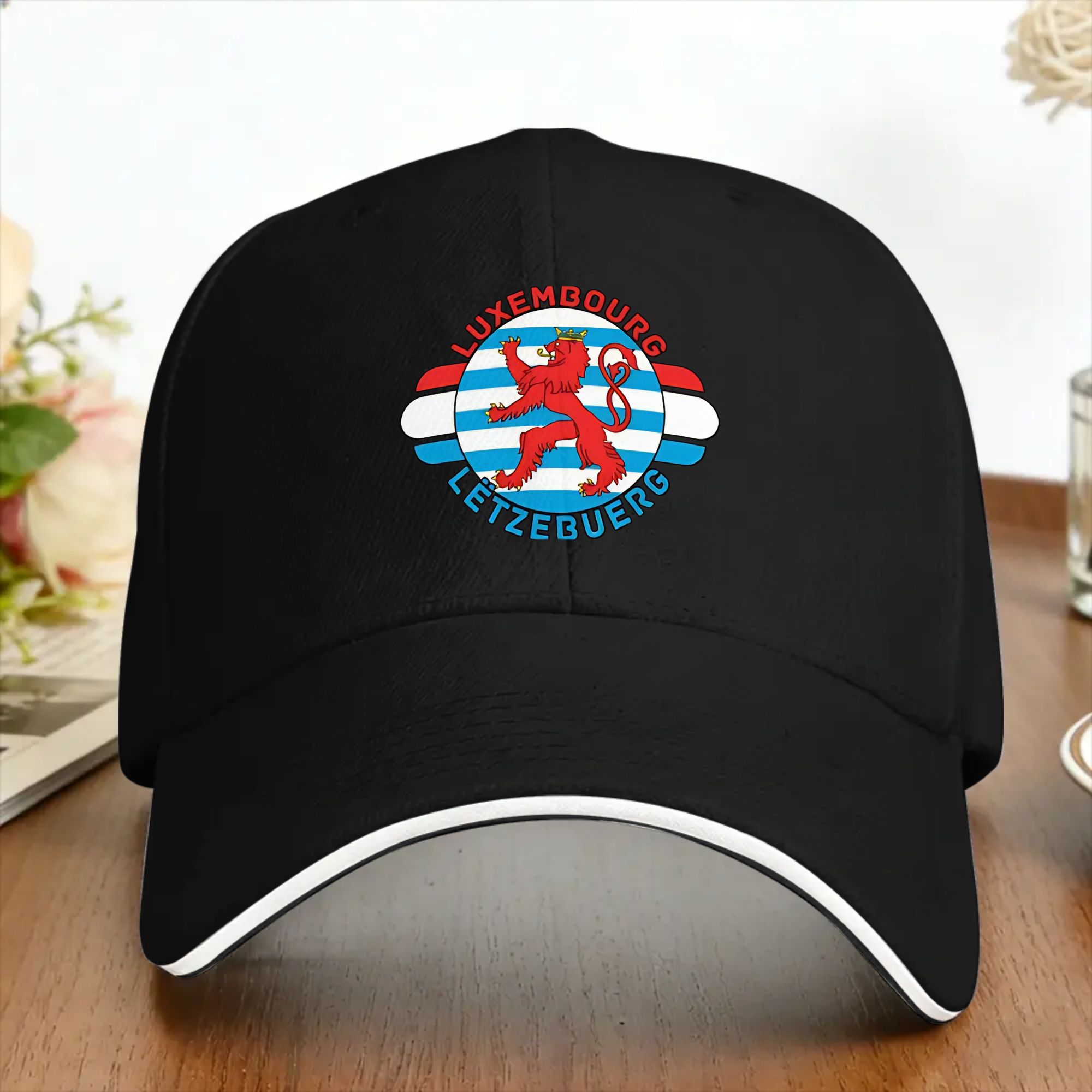 Luxembourg Letzebuerg Emblem C - огляд і ціна Outdoor Sport Luxembourg